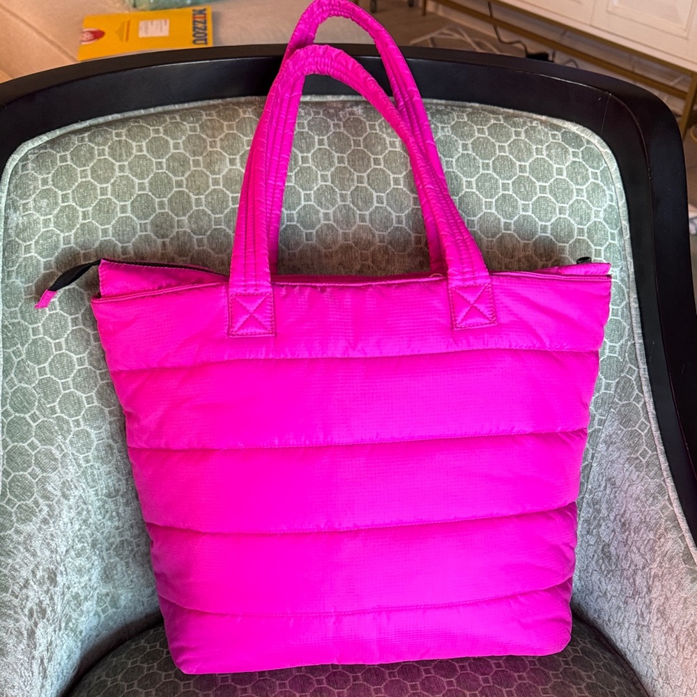 UGG Fuchsia Puffy Tote Bag - Picture 3 of 5